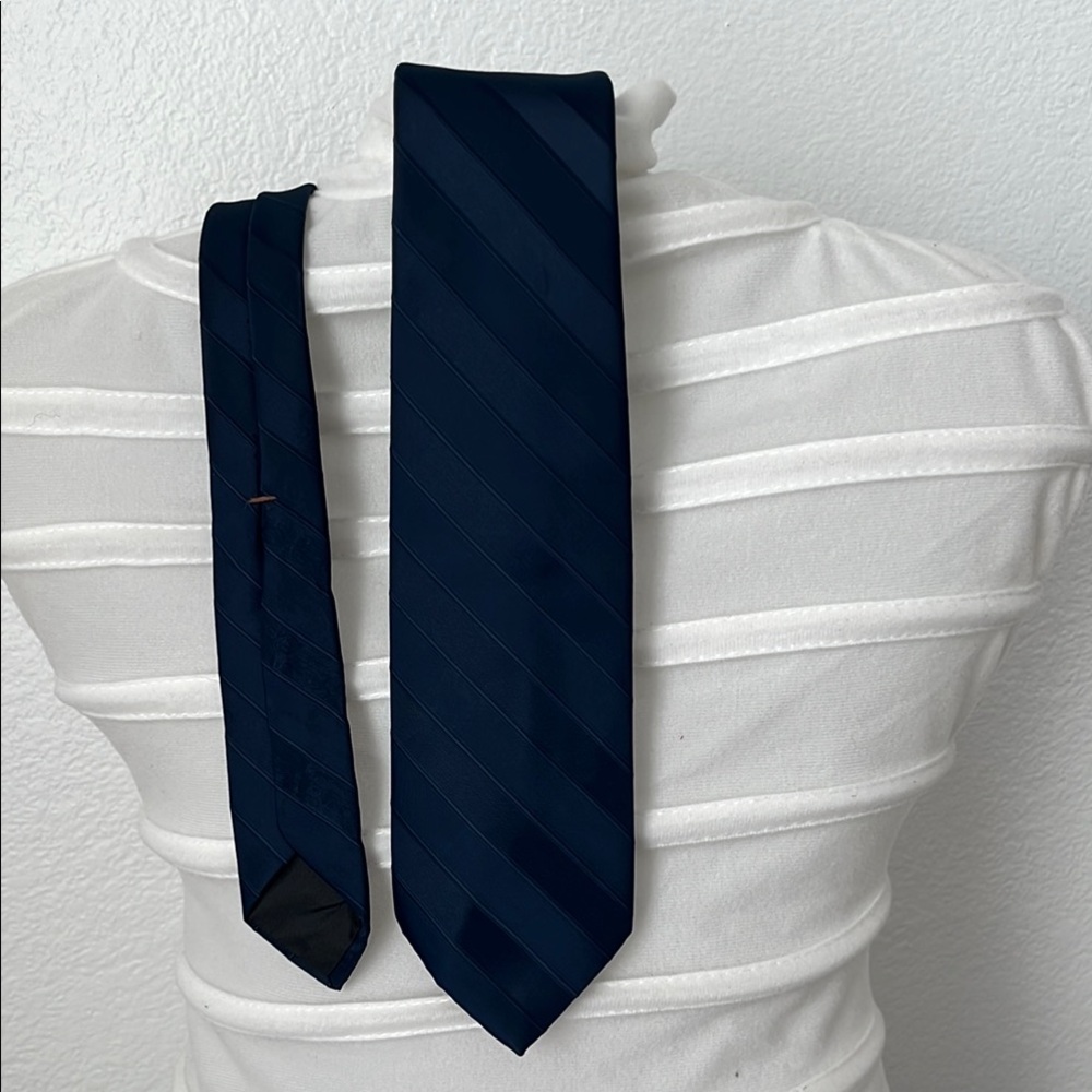 Classic Navy Blue Men's Tie